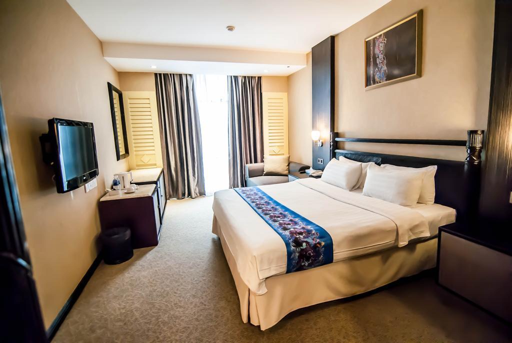 Kk Times Square Hotel 2*